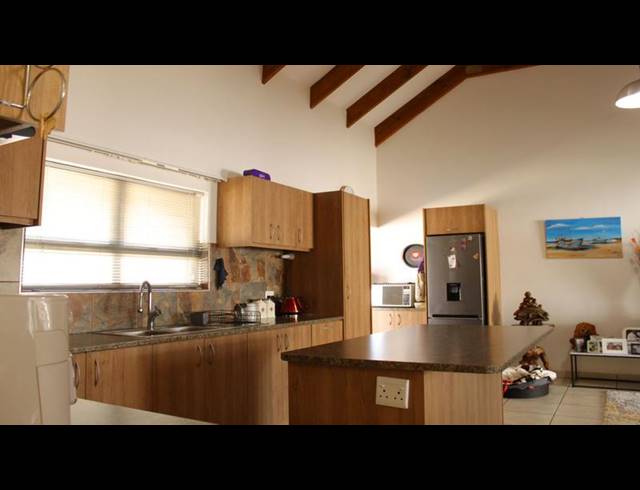3 BEDROOM HOUSE FOR SALE IN SANDY POINT